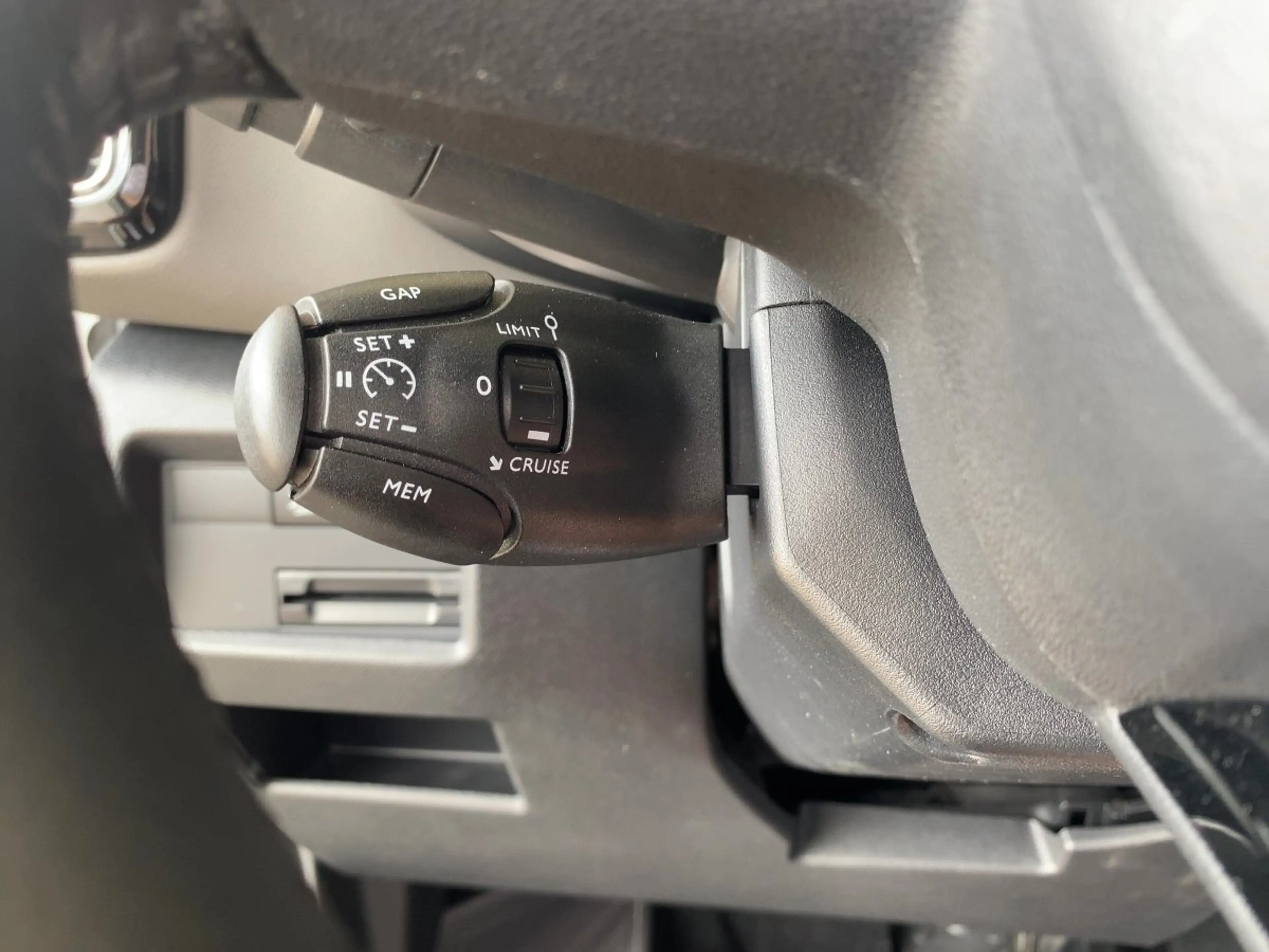 Citroen C5 Feel *AHK*LED*Navi*Park Assist*Kamera 360* — photo 9