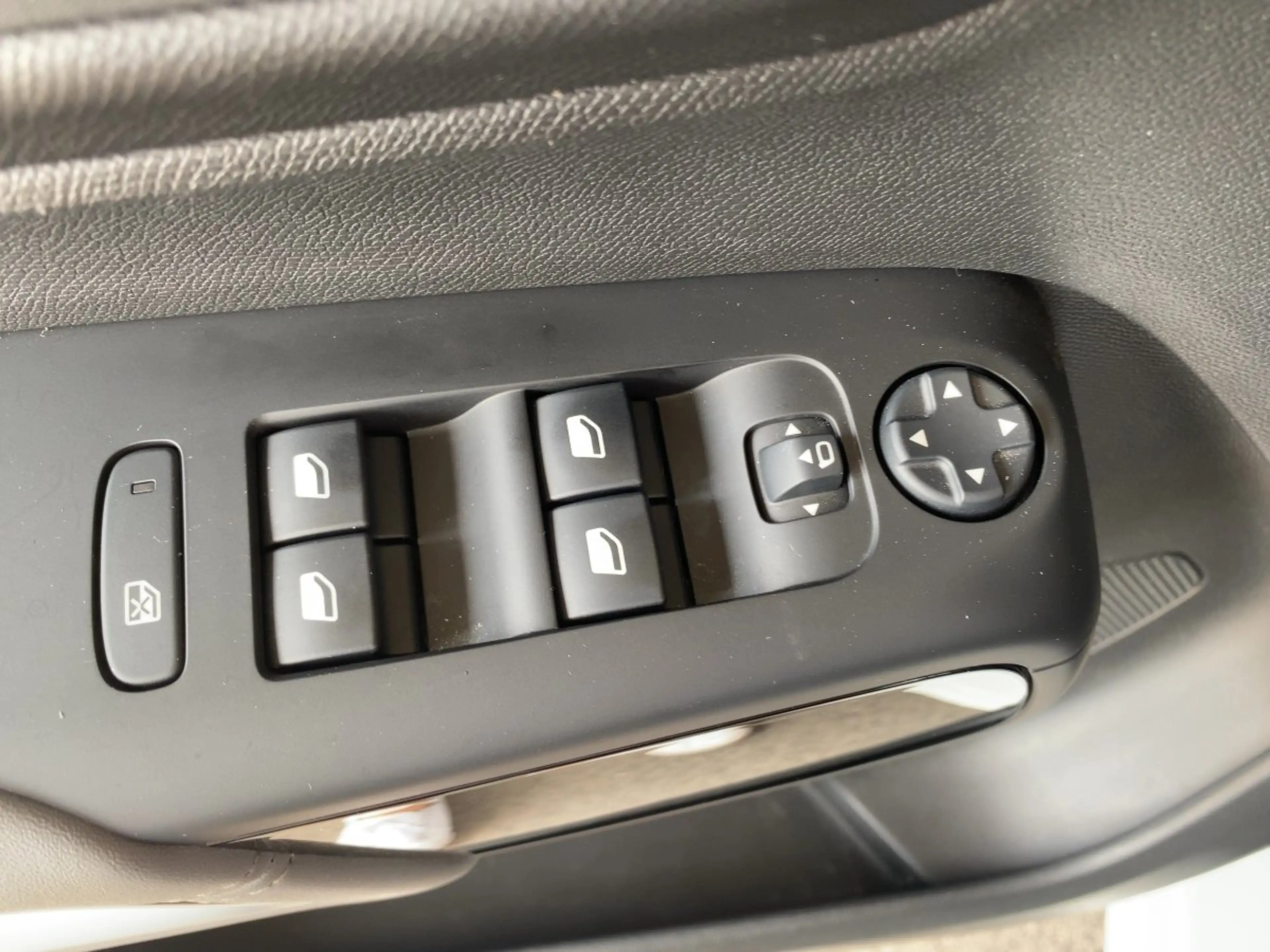 Citroen C5 Feel *AHK*LED*Navi*Park Assist*Kamera 360* — photo 7