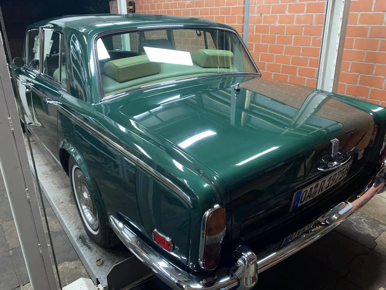 Rolls-Royce Silver Shadow aus 2. Hand, sehr liebevoll gepflegt., foto 6