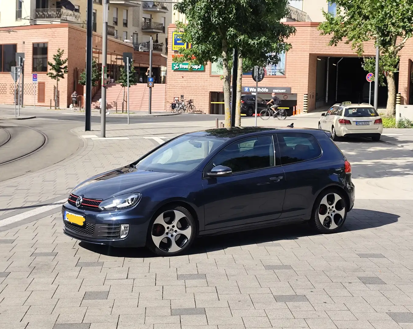 Volkswagen Golf GTI Golf 2.0 GTI DSG Blau - 1