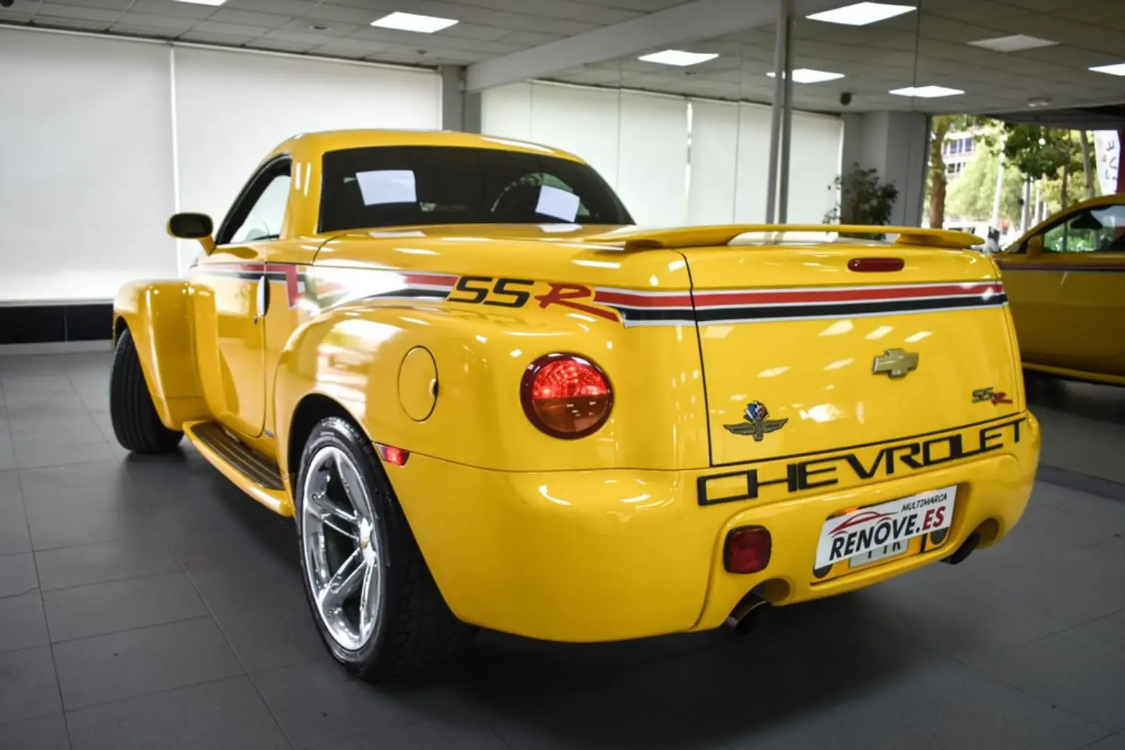 Chevrolet SSR SS R Indianapolis Edition Żółty - 2
