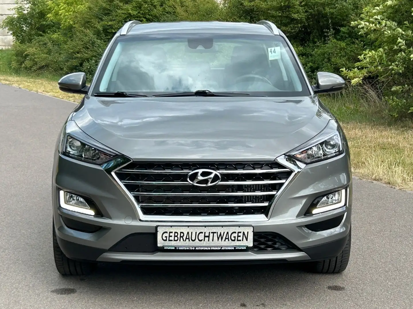 Hyundai TUCSON 1.6 T-GDI Advantage *Navi*8-fach*RFK*AHK* Grau - 2