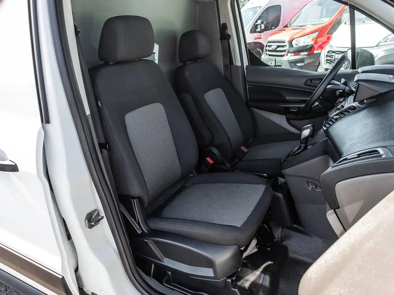 Ford Transit Connect снимка Ford Transit Connect