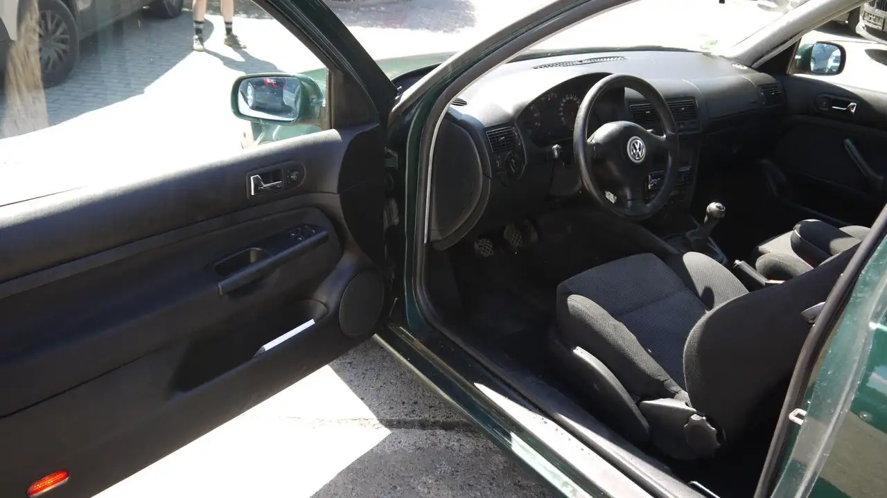 Volkswagen Golf 1.6 Auto Highline, foto 9