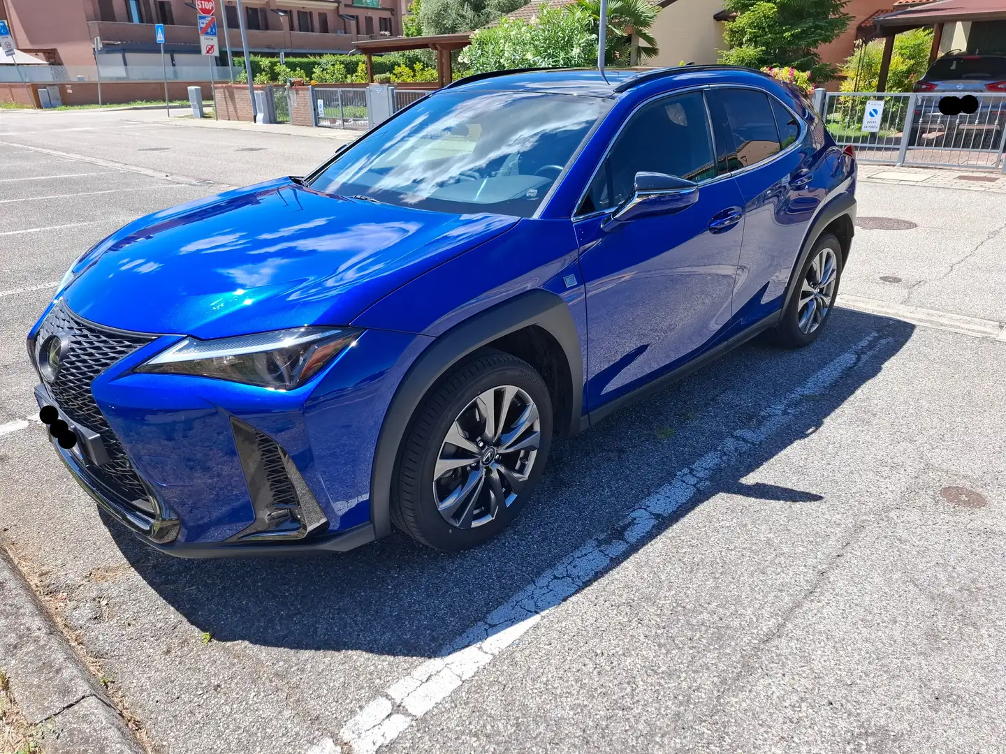 Lexus UX 250h UX 250h 2.0 F Sport 2wd cvt Modrá - 2