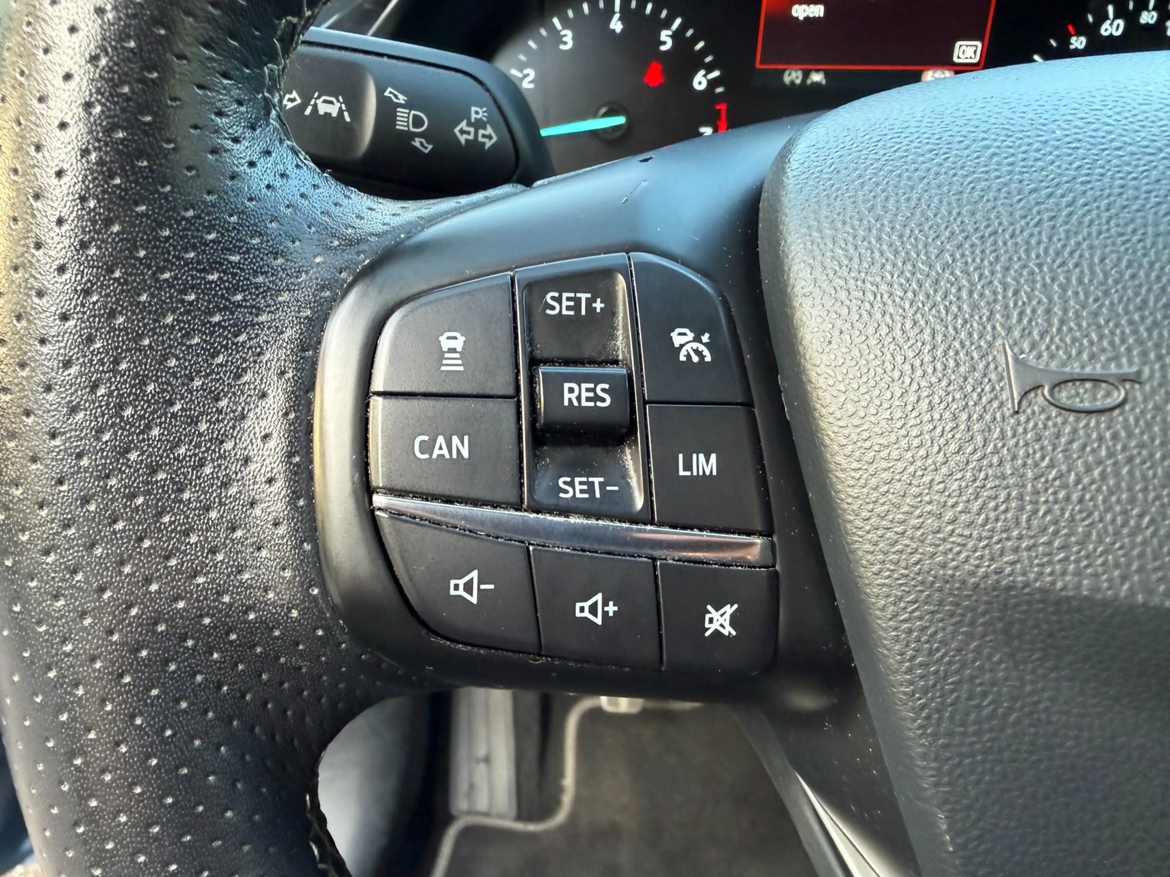 Ford Fiesta 1.0 EcoBoost Vignale ST Line, Stoel/stuurverw, Ada — photo 17