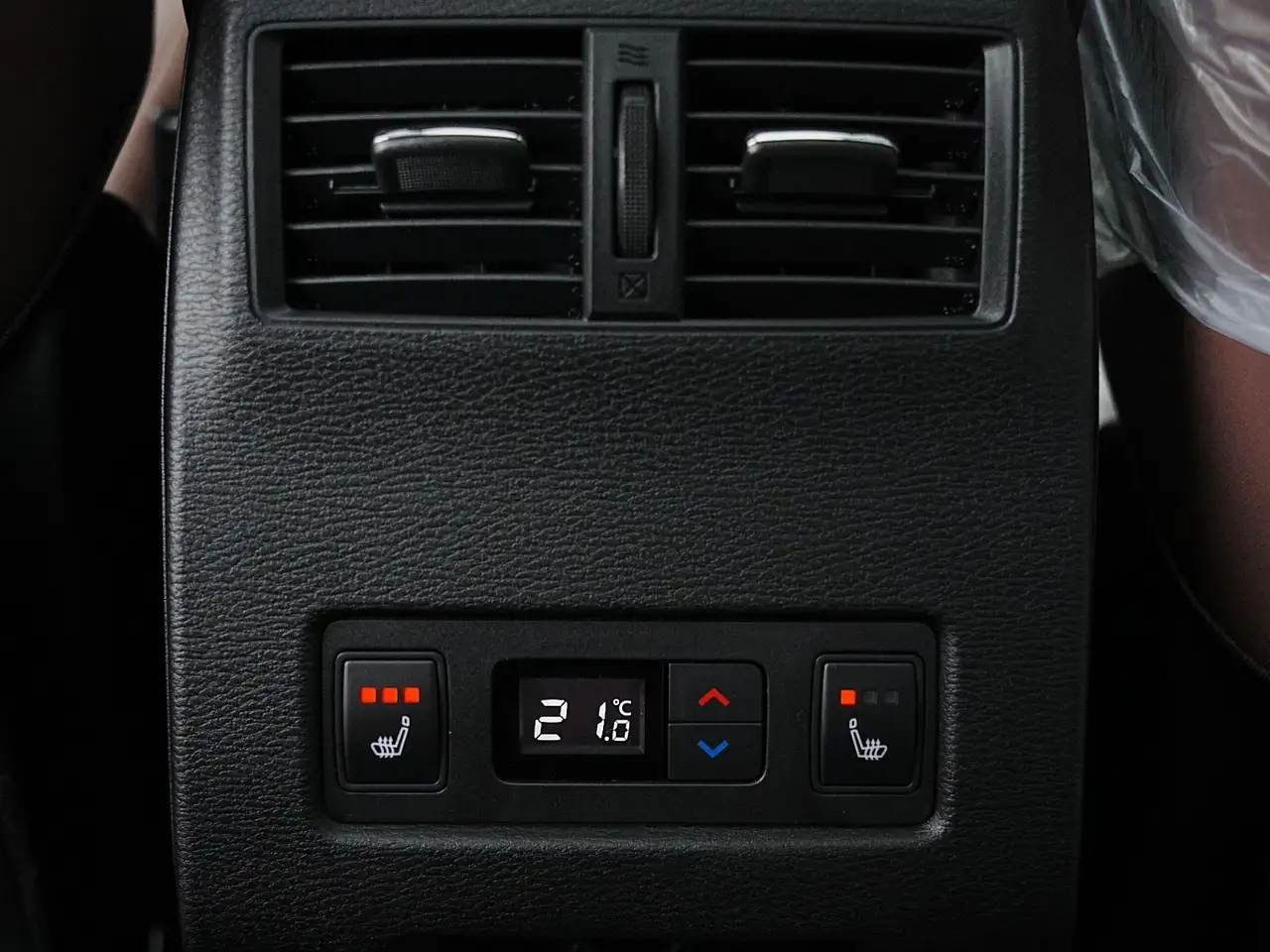 Mitsubishi Outlander photo Mitsubishi Outlander