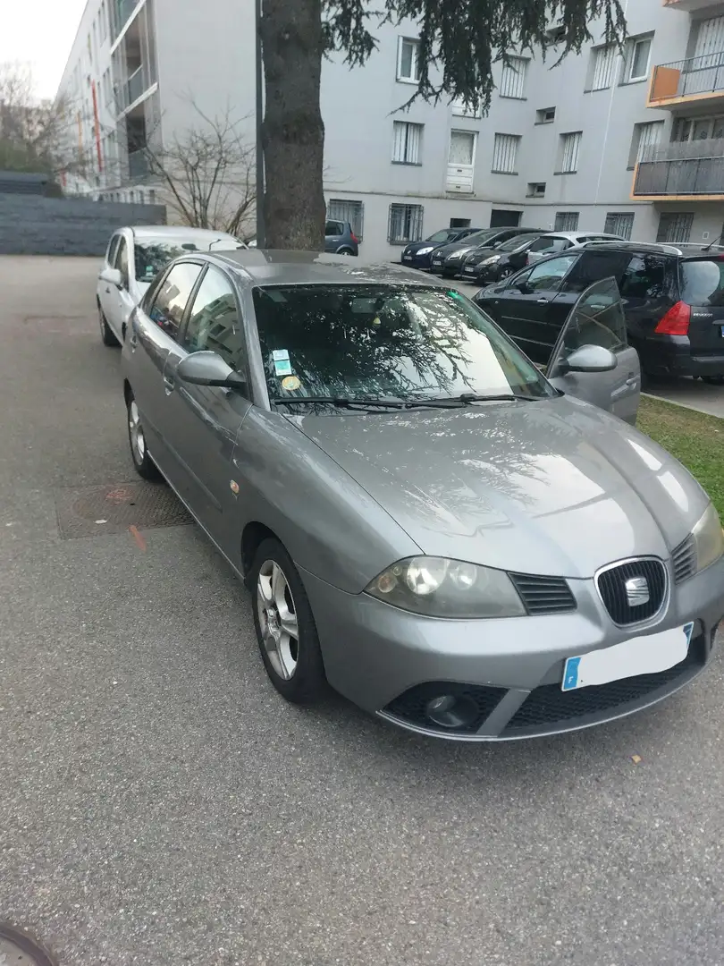 SEAT Ibiza 1.9TDi Guapa - 1