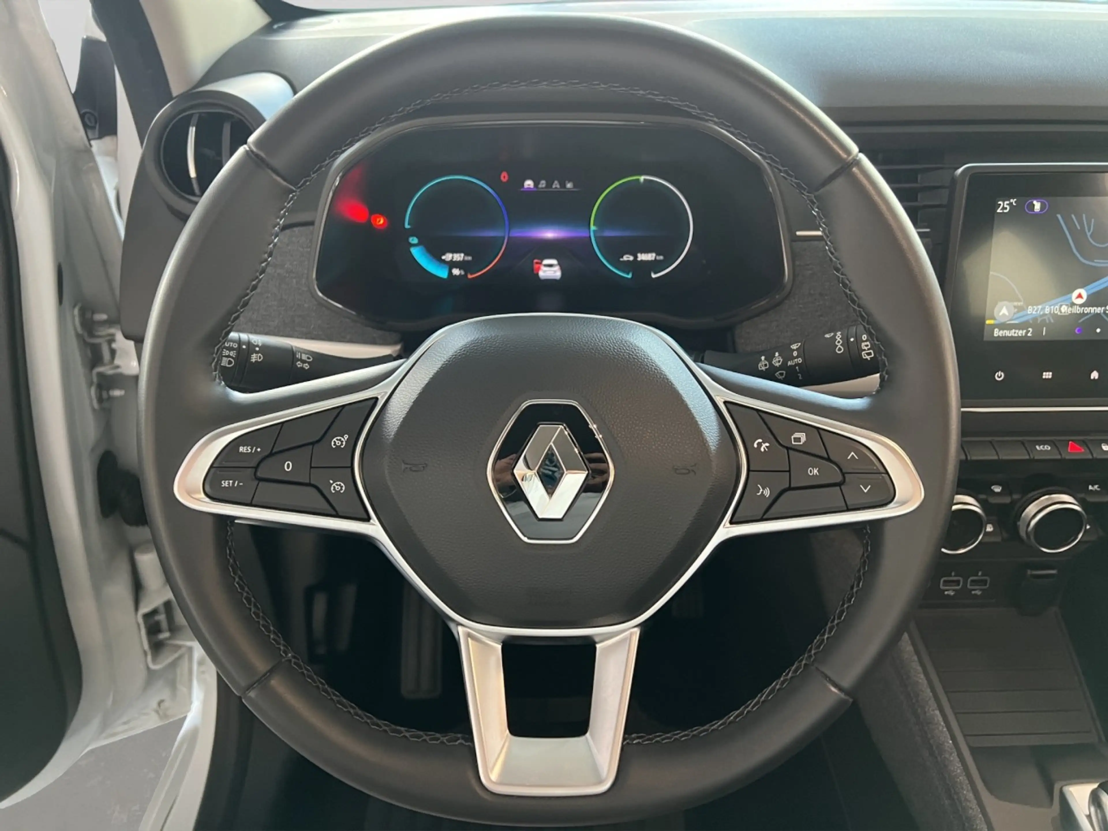 Renault ZOE Evolution Klima Navi Einparkhilfe Fenster el. — photo 12