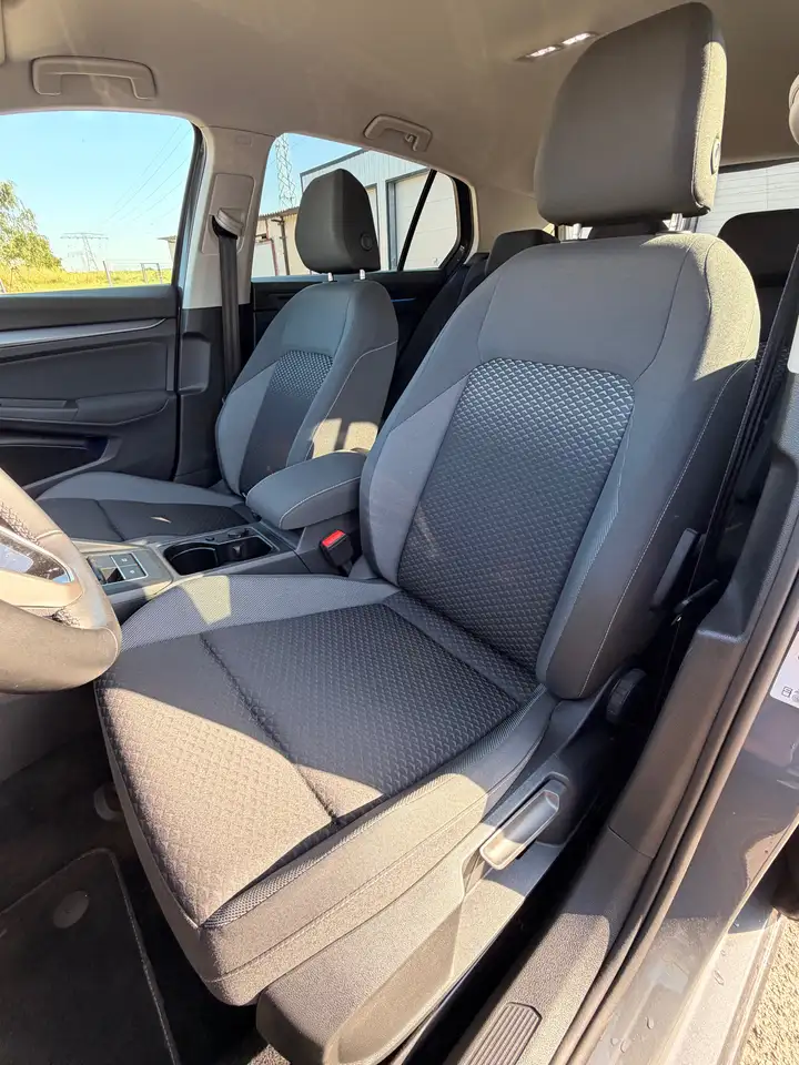 VOLKSWAGEN GOLF ACTIVE - 150 ch - 6 500KMS