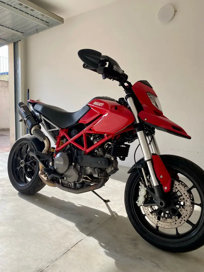 Ducati Hypermotard 796 Piros - 2