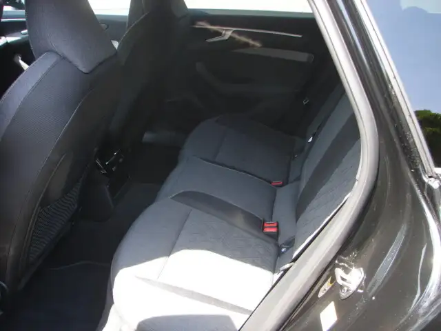 Audi A6 Avant 40 TDI quattro S-line S-tronic Ansicht 1