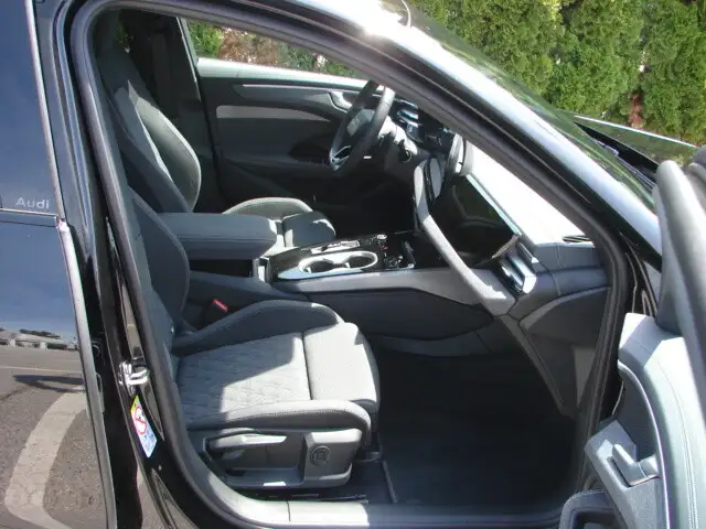 Audi A6 Avant 40 TDI quattro S-line S-tronic Ansicht 5