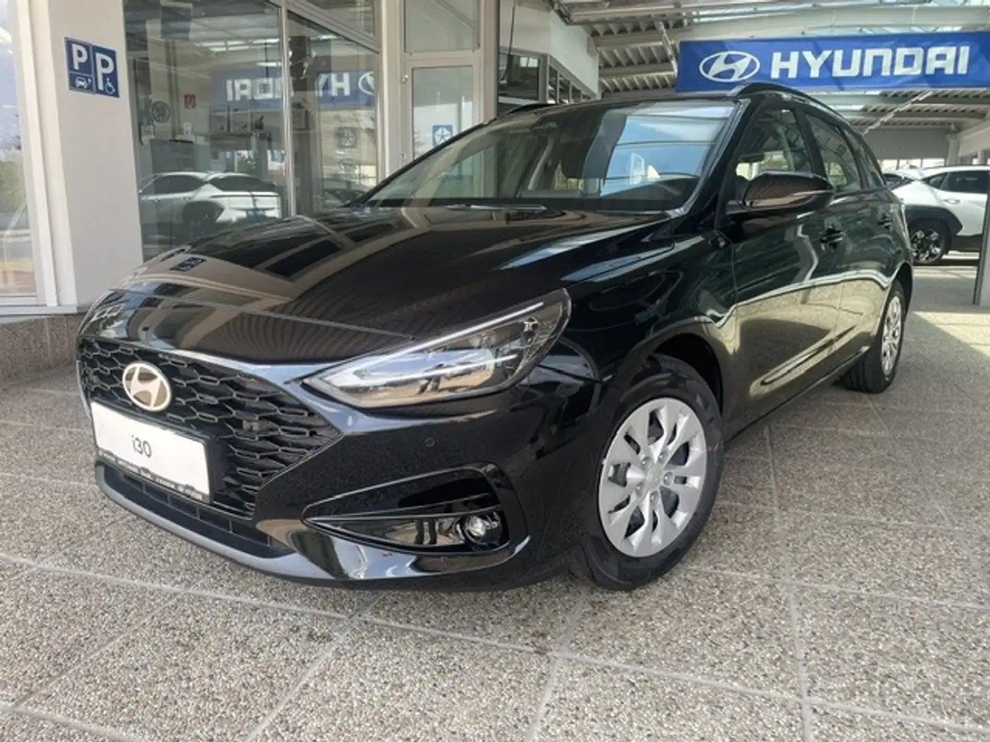 Hyundai i30 Kombi 1,0 TGDI Smart Line Schwarz - 1