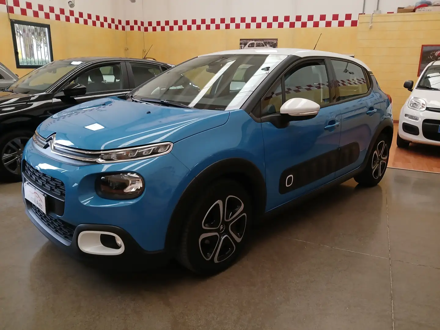 Citroen C3 C3 III 2017 1.2 puretech Shine 82cv Blu/Azzurro - 1