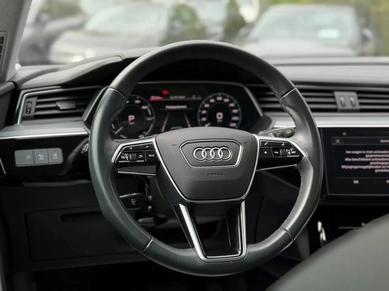Audi e-tron 95 kWh 55 LEDER QUATTRO S-LINE CAMERA ELEKKOFFER KEYLESS — 10/14