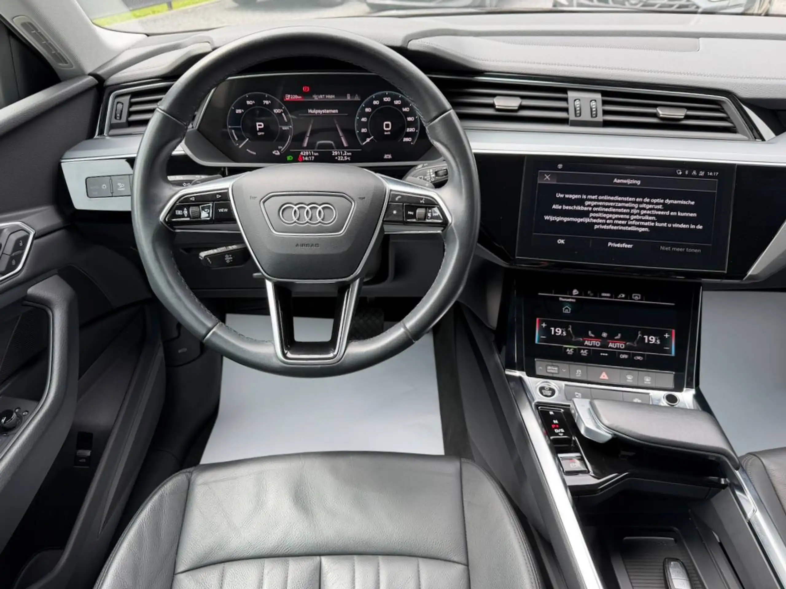 Audi e-tron 95 kWh 55 LEDER QUATTRO S-LINE CAMERA ELEKKOFFER KEYLESS — 9/14