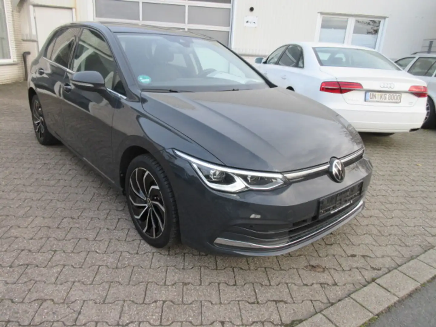 Volkswagen Golf Style 1.4 eHybrid DSG NAVI PANORAMA KAMERA IQ LIGHT ACC ALU APS SITZHEIZUNG CLIMATRONIC Grau - 1