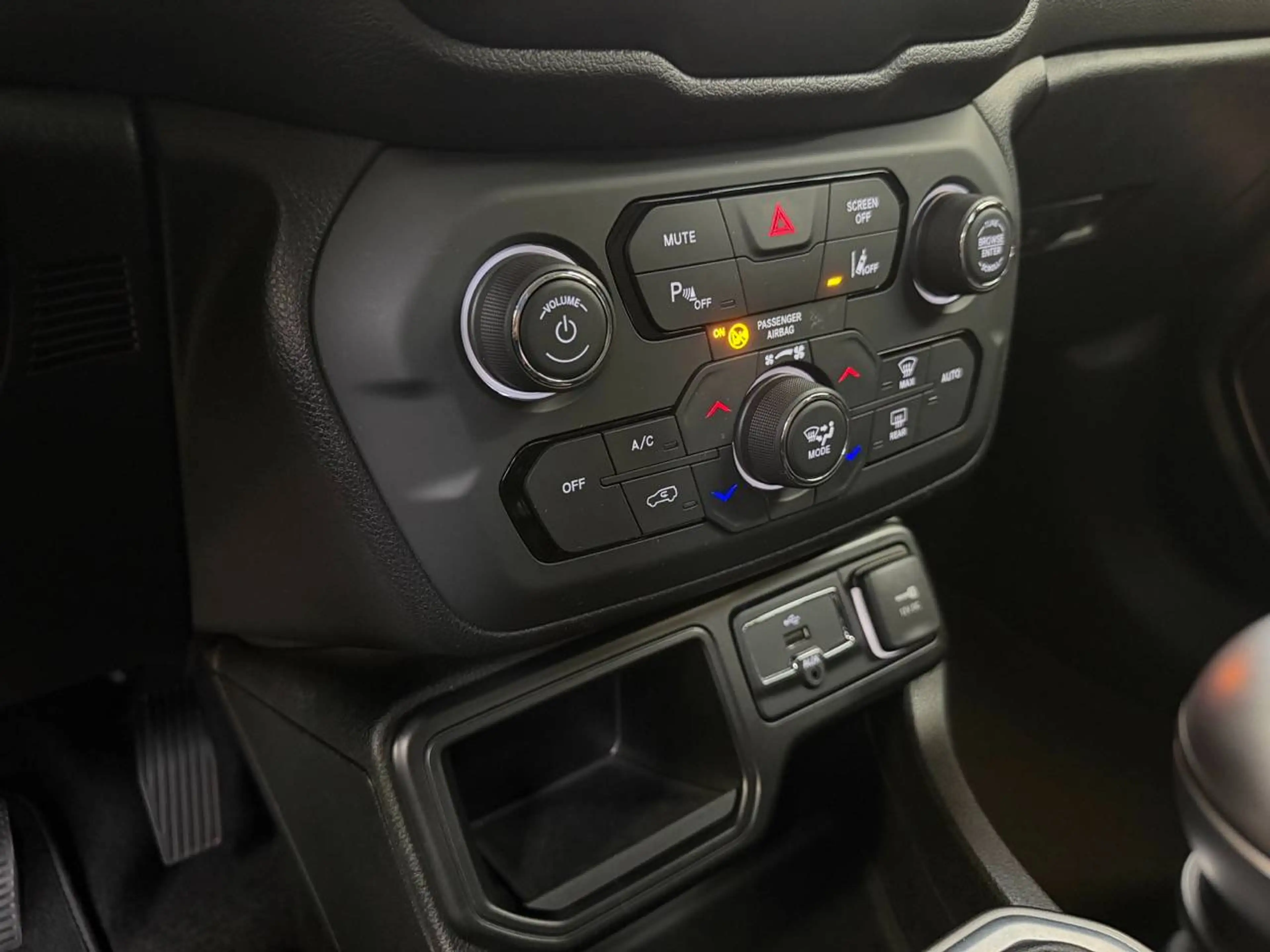 Jeep Renegade Renegade 1.0 — photo 15
