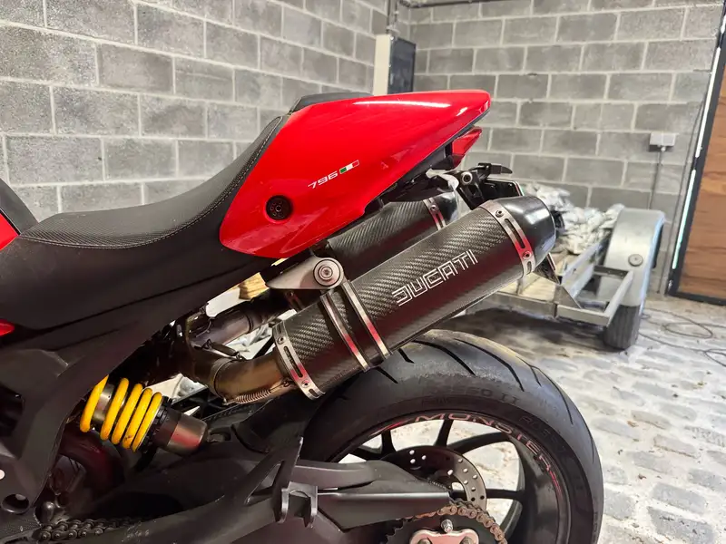 Ducati Monster 796 - foto 3
