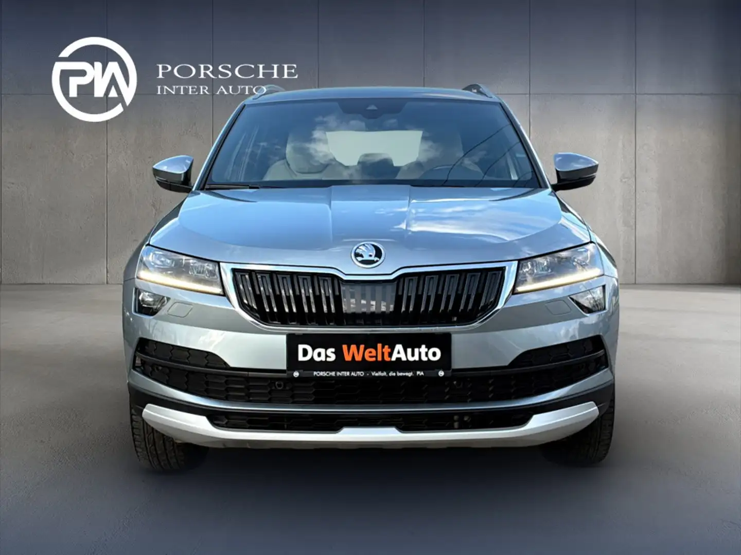 Skoda Karoq Style 125 TSI Grau - 2