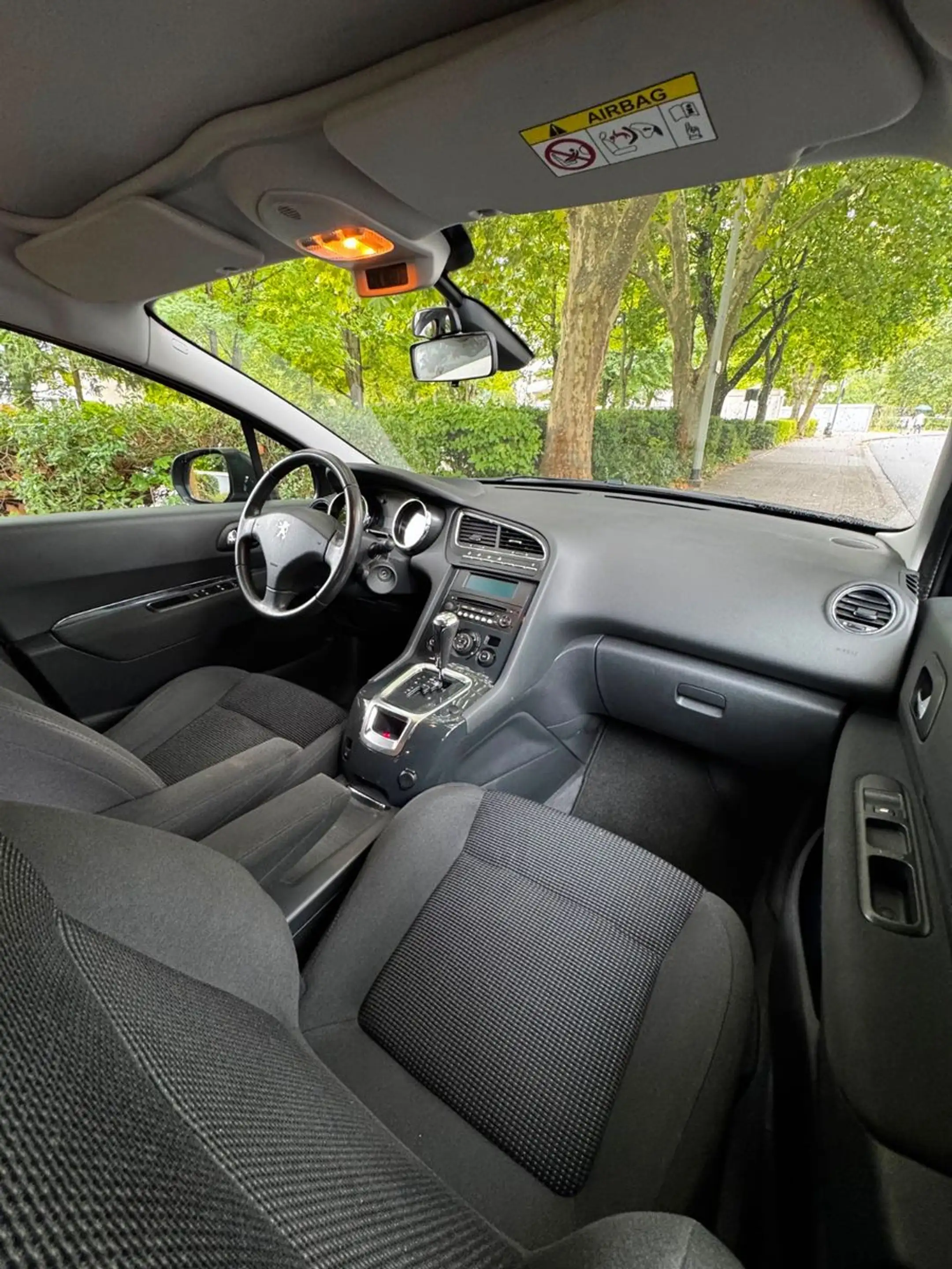 Peugeot 5008 Active 2.0 Diesel/Automatik/ 7 Sitzer — photo 5