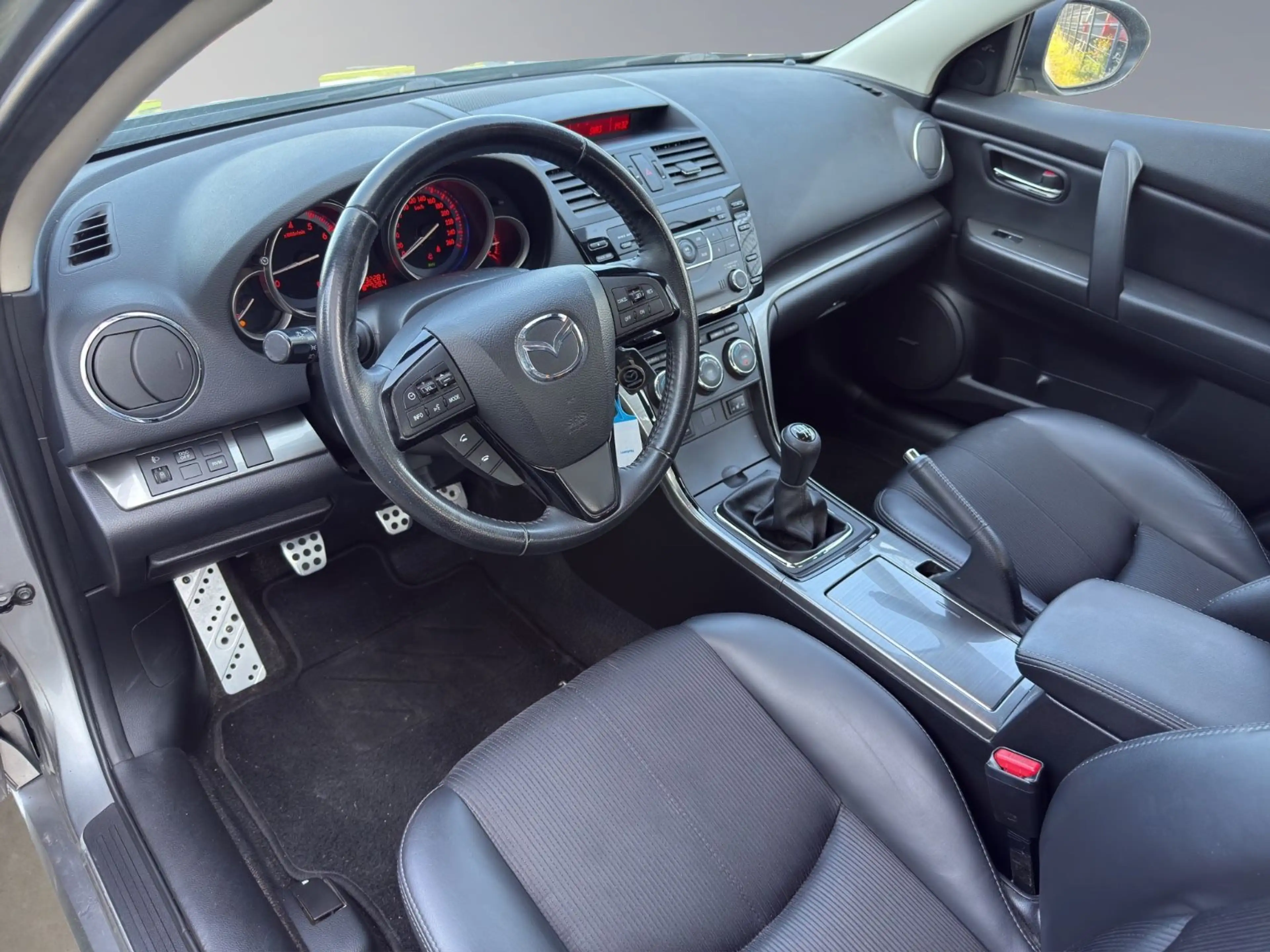 Mazda 6 Lim. 2.0 90th Anniversary BOSE LEDER TEMPO PDC — photo 11