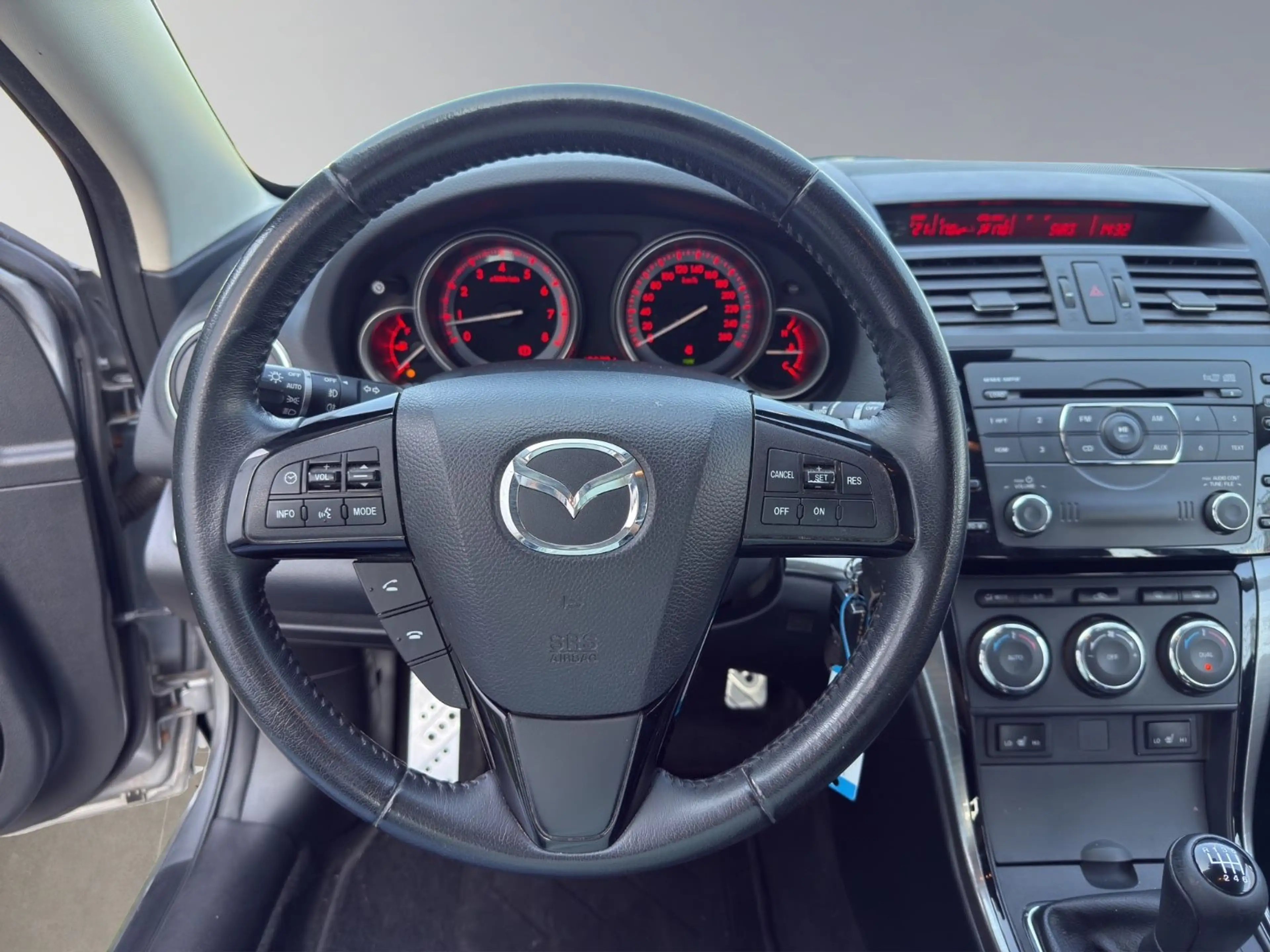 Mazda 6 Lim. 2.0 90th Anniversary BOSE LEDER TEMPO PDC — photo 13