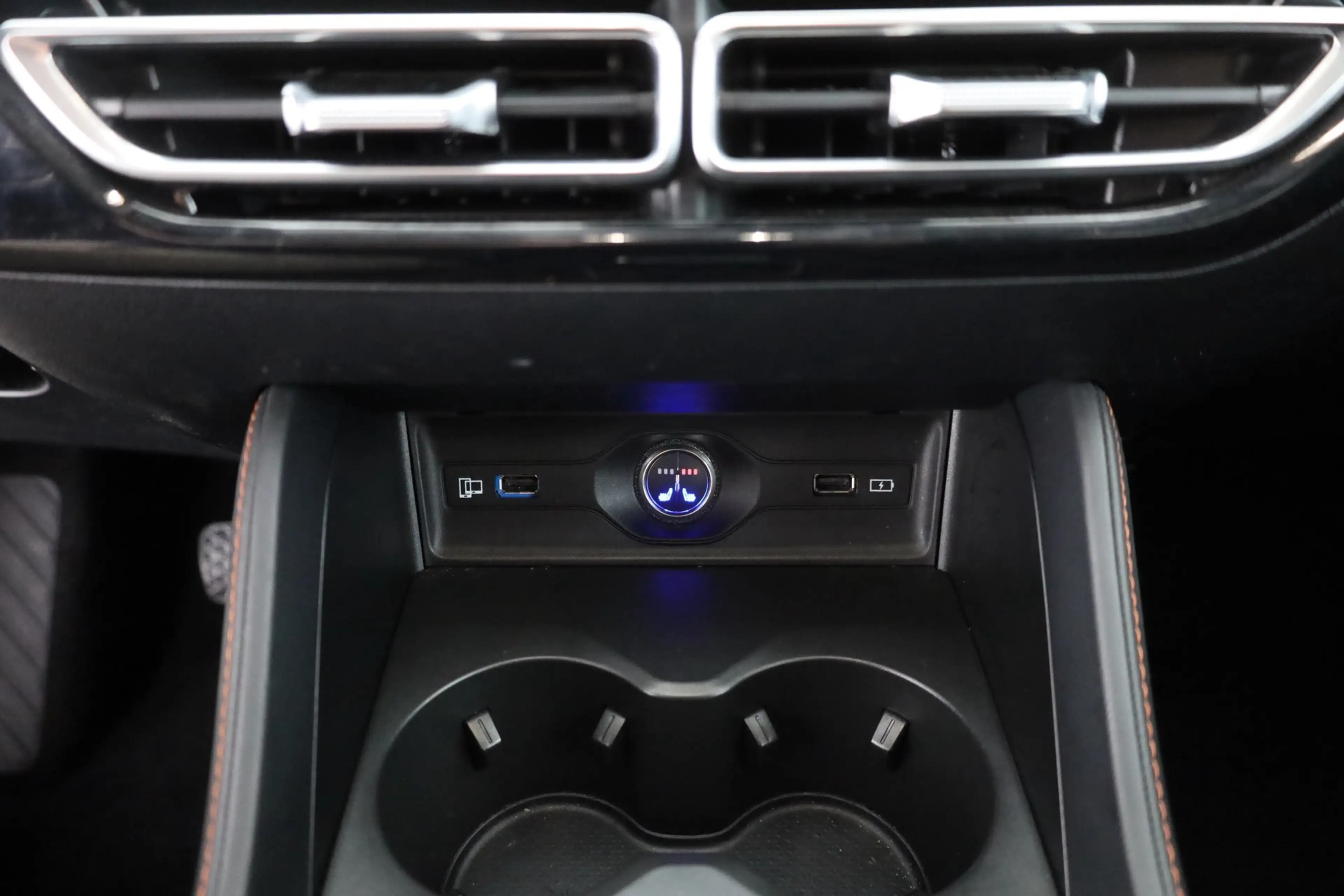 MG HS 1.5 T-GDI Comfort Aut. ACC Navi Kamera — photo 12