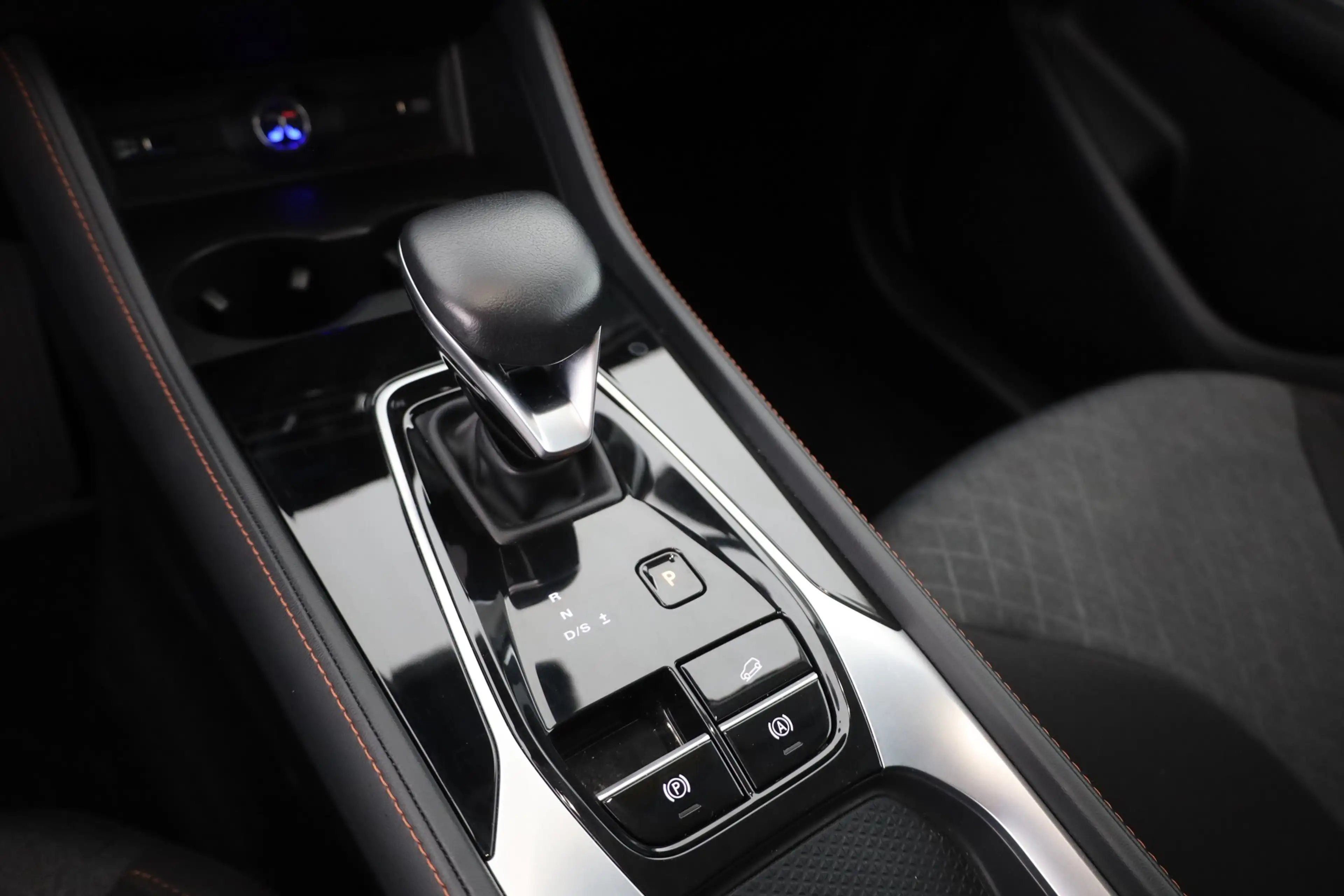 MG HS 1.5 T-GDI Comfort Aut. ACC Navi Kamera — photo 13