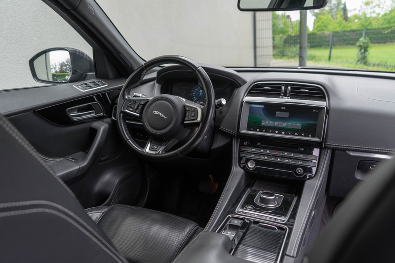 Jaguar F-Pace 2.0 Portfolio AWD 20d R-sport / Leder/ Virtual Coc — photo 8