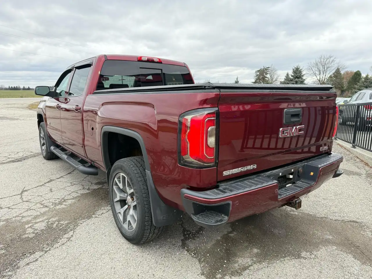GMC Sierra 1500 снимка GMC Sierra 1500