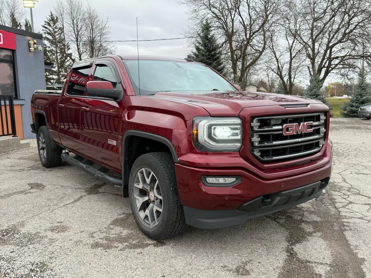 GMC Sierra 1500 снимка GMC Sierra 1500
