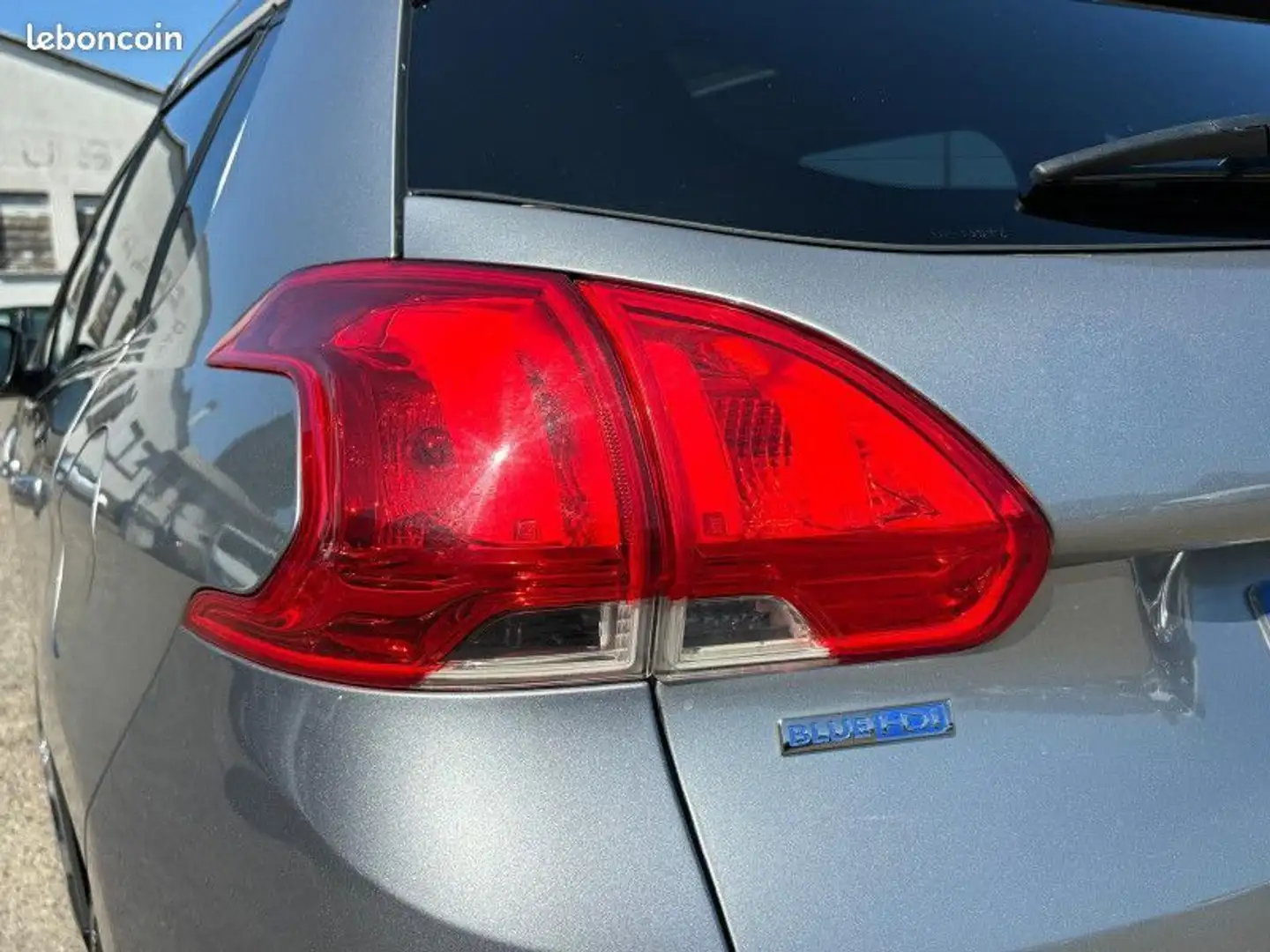 Peugeot 2008 1.6 BLUEHDI 120CH FELINE TITANE S&S Gris - 2