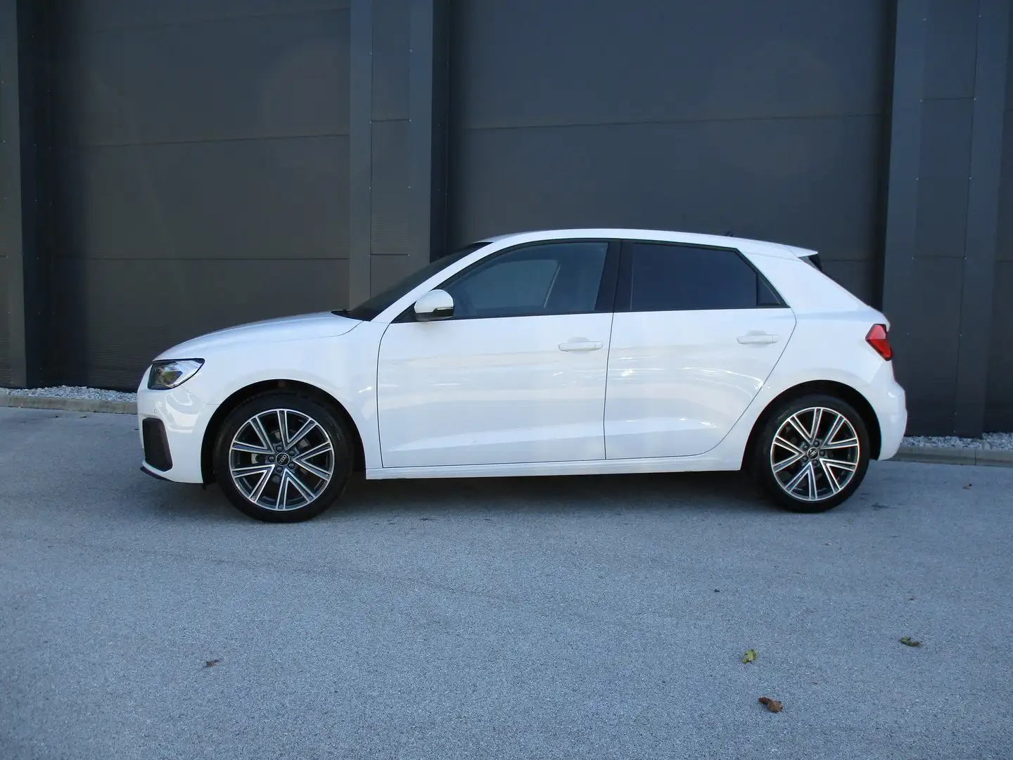 Audi A1 25 TFSI intense Weiß - 2