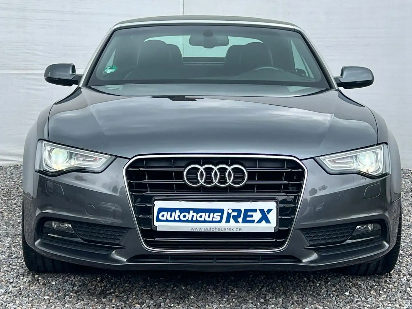 Audi A5 Cabriolet 1.8 TFSI Automatik "S line" Grau - 2