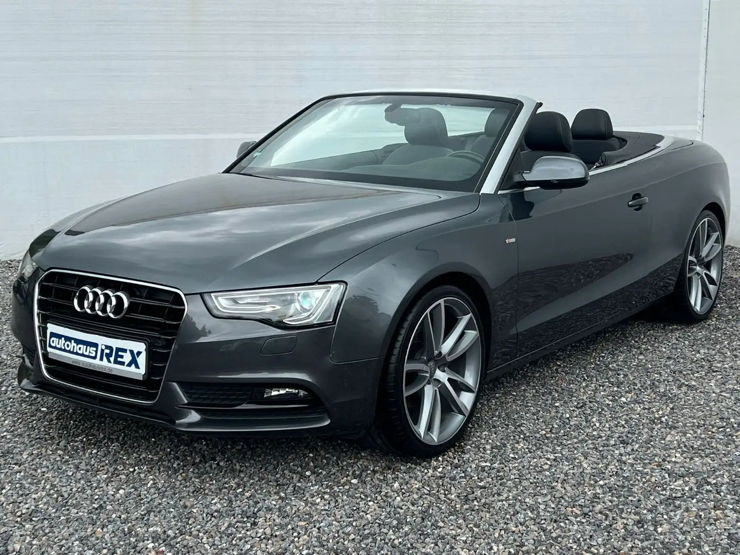 Audi A5 Cabriolet 1.8 TFSI Automatik "S line" Grau - 1