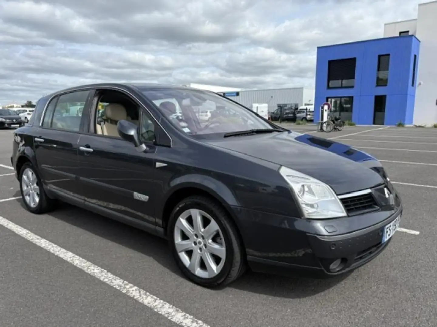 Renault Vel Satis 3.0 V6 dCi 180ch Initiale BVA6 Grau - 2