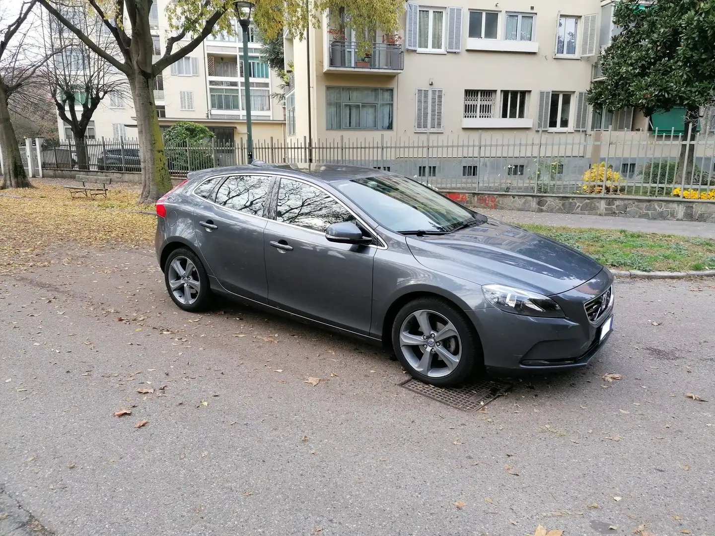 Volvo V40 V40 1.6 d2 Business Grigio - 1