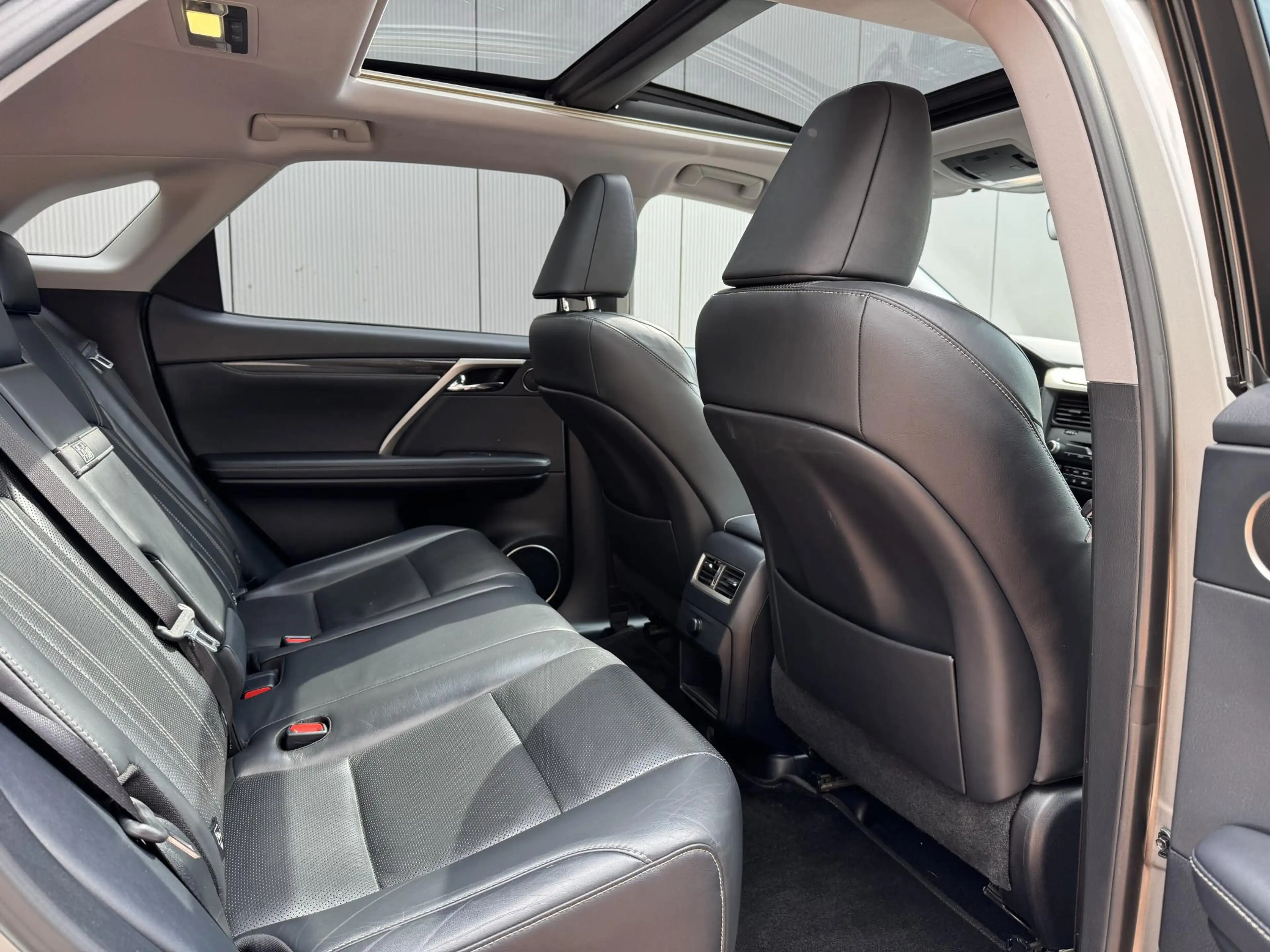 Lexus RX 450h 4WD AppleCarplay Pano (Red Carpet tot 2-2027) — photo 15