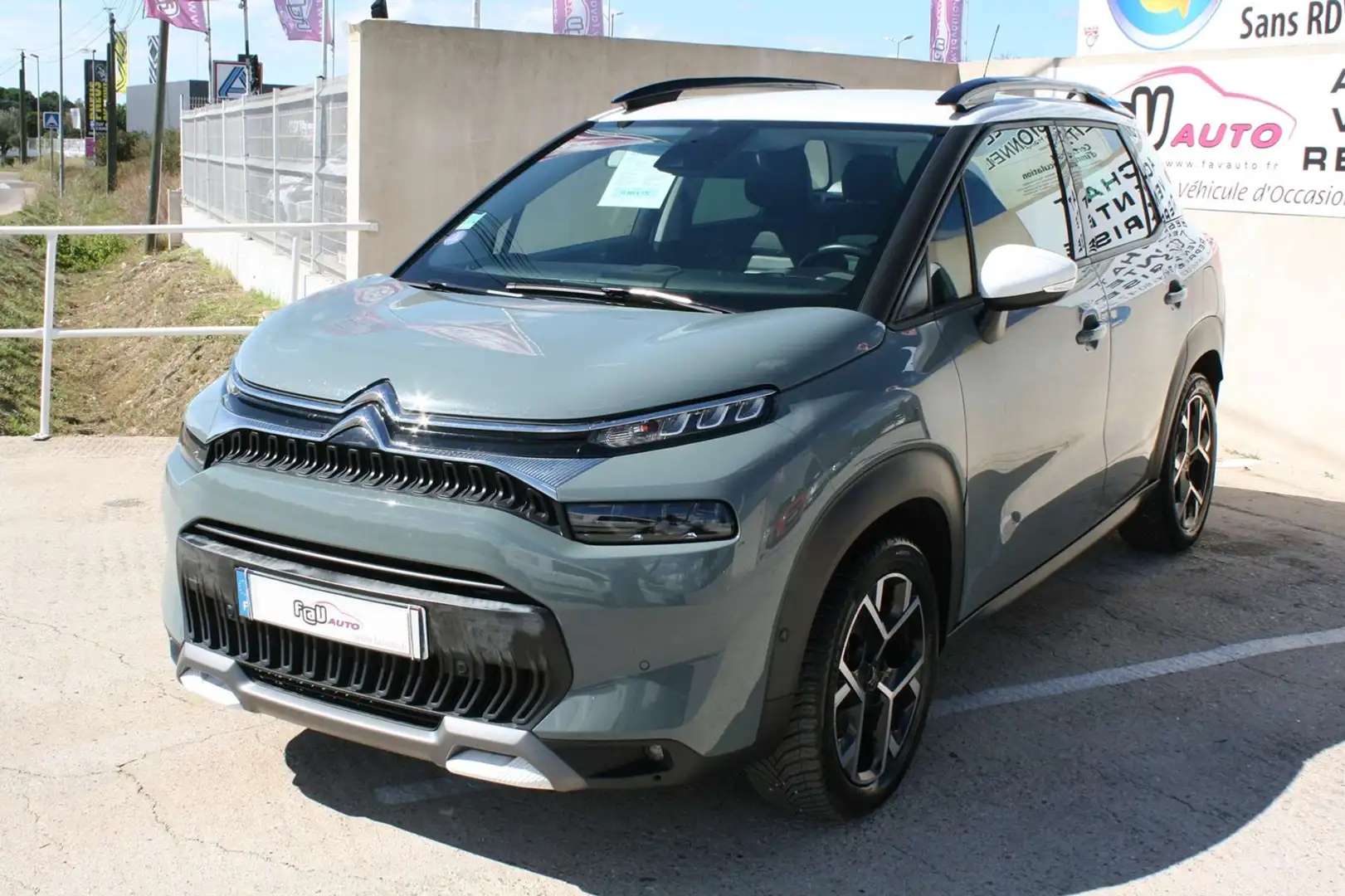 Citroen C3 Aircross PURETECH 130CH S\u0026S C-SERIES EAT6 Gris - 1