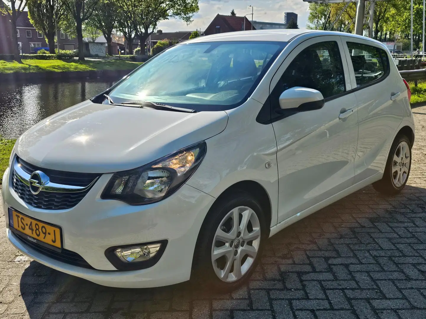 Opel Karl 1.0 ecoFLEX Edition Automaat 1e eigenaar dealer on White - 2