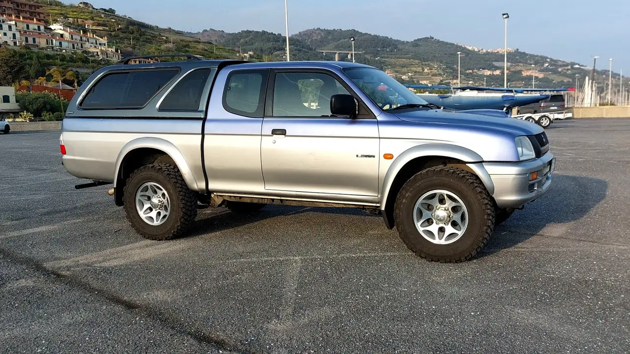 Mitsubishi L200 c.cab 2.5 tdi GLS 4wd, foto 2