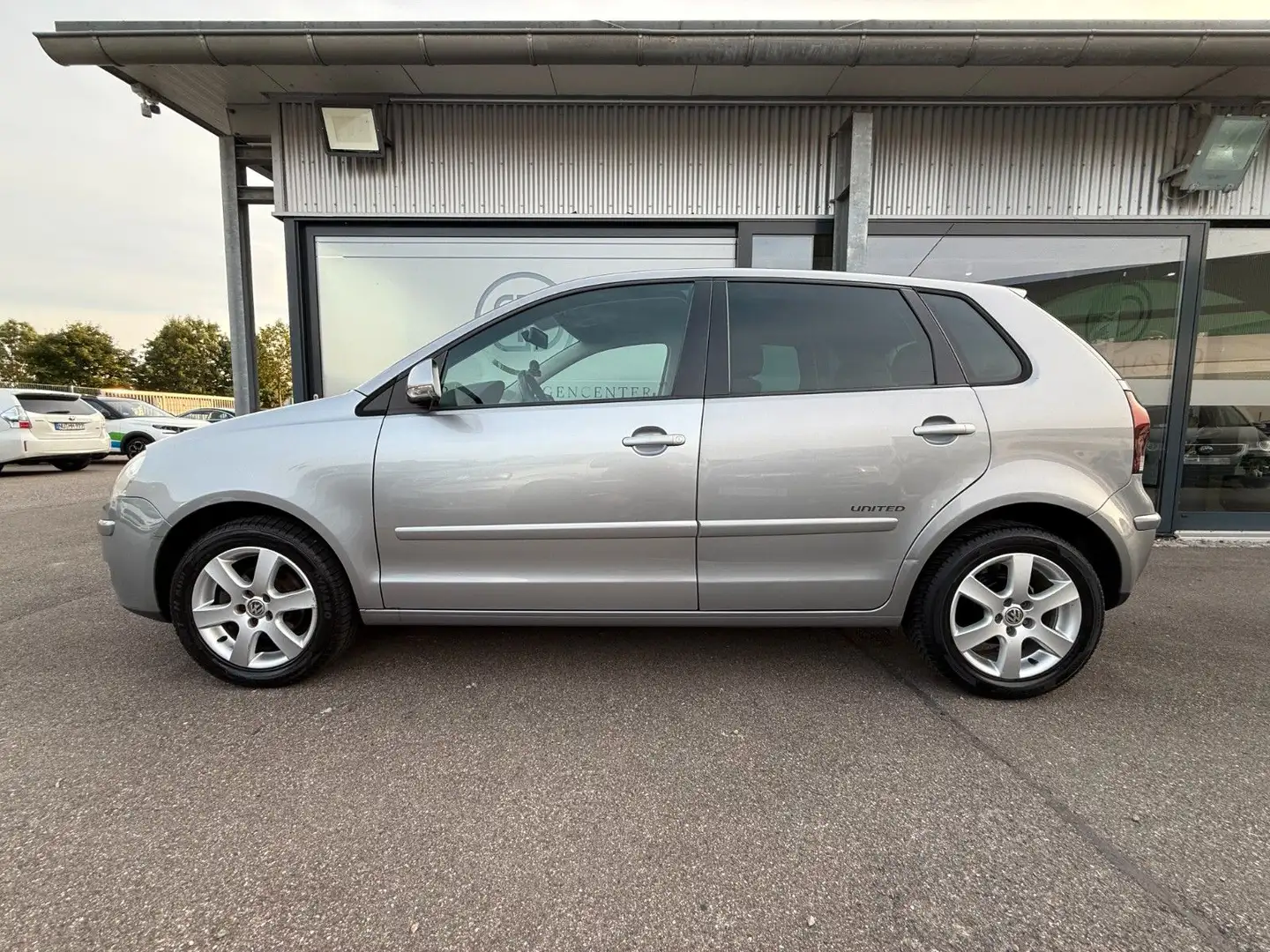 Volkswagen Polo IV United*Euro 4*Klima*2 Hand*ELFH*LM* Silber - 2