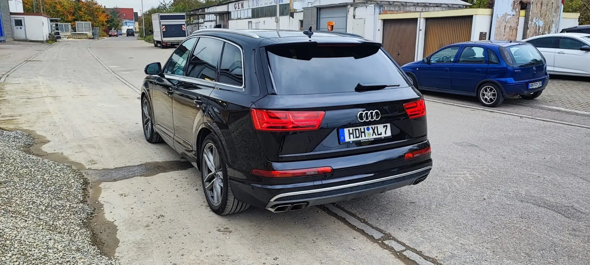 Audi SQ7 Panorama, ACC, BOSE, Standheizung, AHK Schwarz - 2