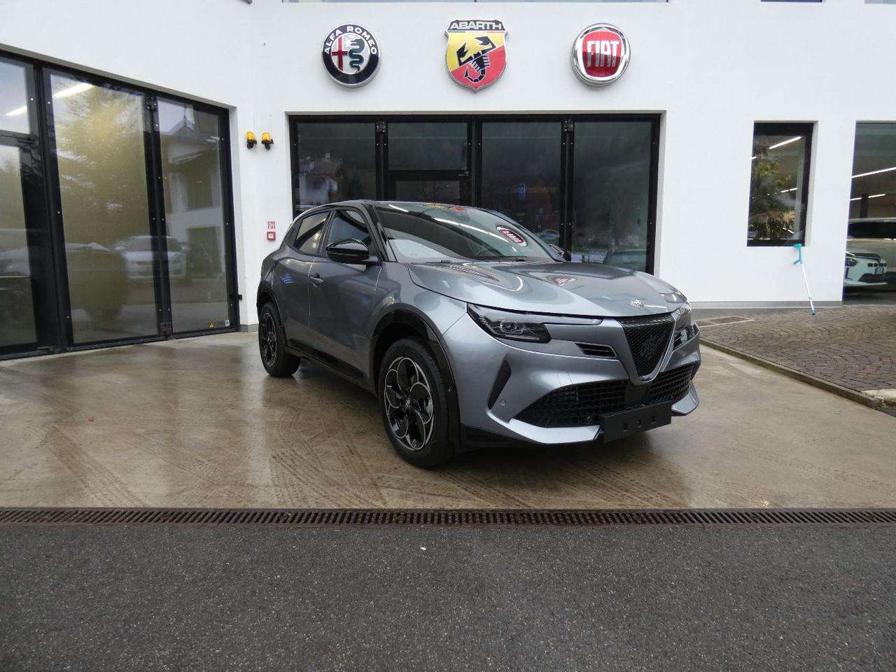 Alfa Romeo Junior 1.2 Q4 145CV Hybrid eDCT6 Speciale
