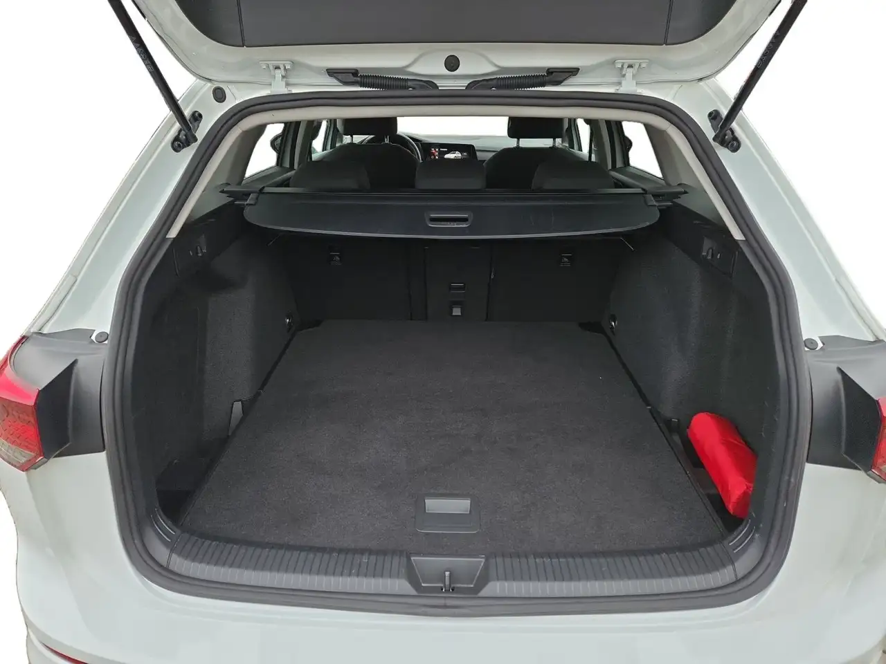Volkswagen Golf Variant Golf VIII Variant Style 2.0 TDI DSG, REAR-VIEW/N 14