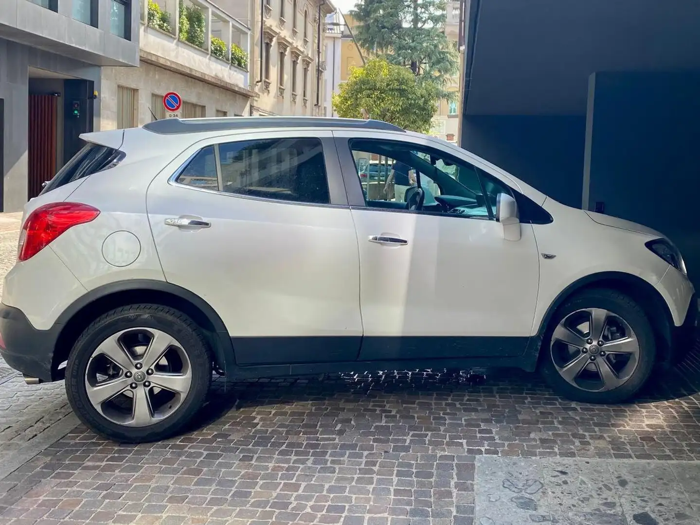 Opel Mokka Mokka I 1.7 cdti Cosmo 4x2 130cv auto Bianco - 2