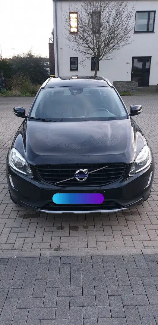 Volvo XC60 Ocean Race 2WD Schwarz - 2
