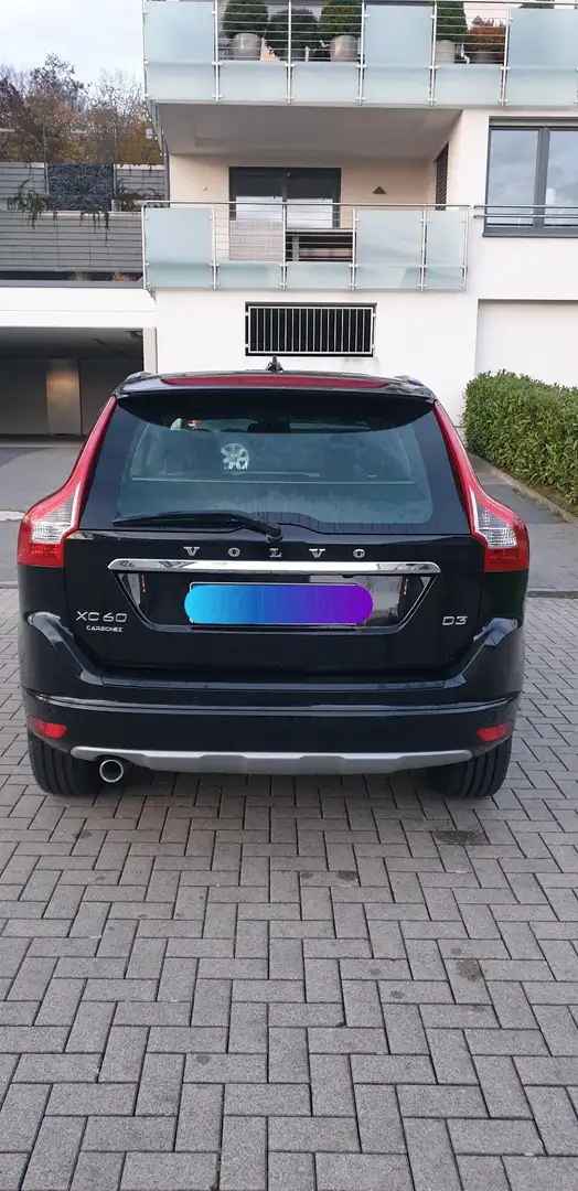 Volvo XC60 Ocean Race 2WD Schwarz - 1